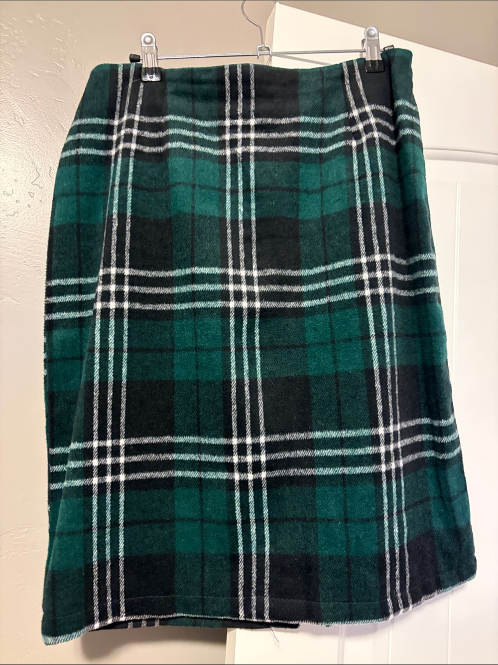 Green Plaid Wool-Blend Pencil Skirt